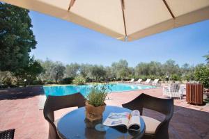 Bazén v ubytovaní Villa privata con piscina firenze chianti alebo v jeho blízkosti