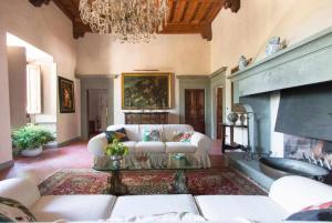 Posedenie v ubytovaní Villa privata con piscina firenze chianti