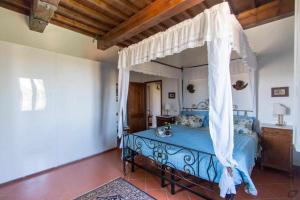 Posteľ alebo postele v izbe v ubytovaní Villa privata con piscina firenze chianti