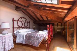 Posteľ alebo postele v izbe v ubytovaní Villa privata con piscina firenze chianti