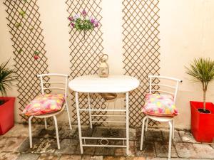 Fotografie z fotogalerie ubytování Llys Madoc, Basement Apartment v destinaci Penmaen-mawr