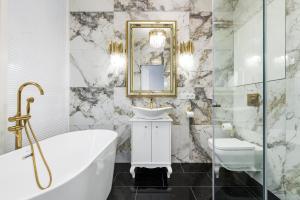Kúpeľňa v ubytovaní Apartamenty Świętojańskie Gdynia