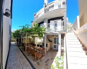 Balkón nebo terasa v ubytování Guesthouse Villa Paškal