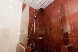 A bathroom at Piazza Four Colours
