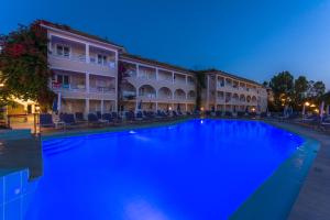 Piscina di Roseland Hotel o nelle vicinanze