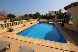 Basen w obiekcie Villa Alexandra Calpe lub w pobliżu