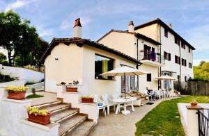 Budova, kde se the country house nachází