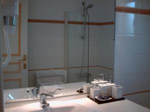 Maison d'hôtes Escale d'Azur tesisinde bir banyo