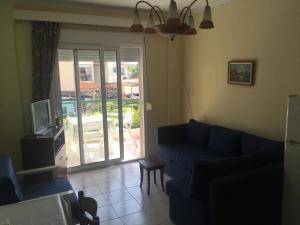 Posedenie v ubytovaní Themis Apartment