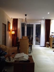 Posteľ alebo postele v izbe v ubytovaní Apartmani Ilena