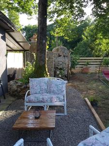 Vonkajšia záhrada v ubytovaní Apartmani Ilena + 30 fotografií