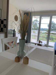 Gallery image of L'émeraude avec piscine et plage in Fouesnant