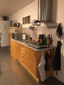 Virtuvė arba virtuvėlė apgyvendinimo įstaigoje En trappa upp