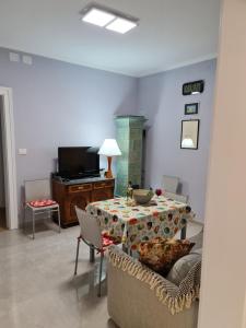 TV/trung tâm giải trí tại Villa Jure - Apartment Mirjana