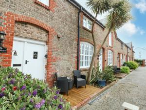 Gallery image of Footprint in Weymouth