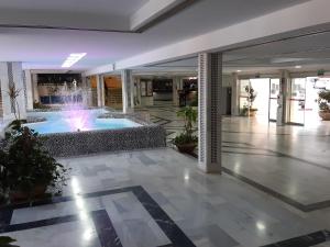 Zdjęcie z galerii obiektu Minerva Apartments Sea View w mieście Benalmádena