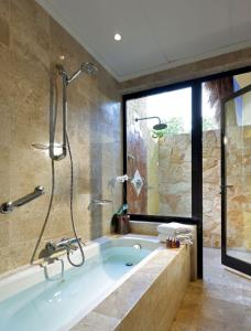 Et badeværelse på Grand Palladium Colonial Resort & Spa - All Inclusive