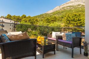 Gallery image of Luxury 2 bedroom apartment with sea view in Baška Voda