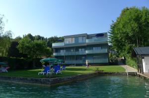 Photo de la galerie de l'établissement Seeappartement Marina, à Pörtschach am Wörthersee