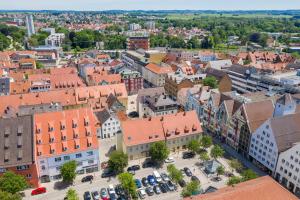 Linna Memmingen üldine vaade või majutusasutusest JOESEPP´S HOTEL am Hallhof pildistatud vaade