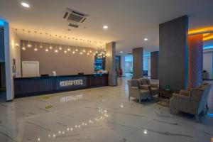 Vstupní hala nebo recepce v ubytování Eldar Garden Resort + 37 fotografií
