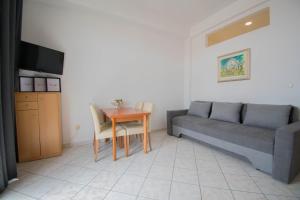 Posedenie v ubytovaní Apartments Manuela - Baška Voda