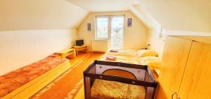 A bed or beds in a room at Privat Ivan Még 34 kép