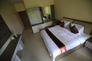 Llit o llits en una habitació de Ara Garden Inn, Accommodation, Yoga studio & Spa