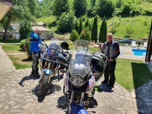 Hosté ubytování Etno Selo VRELO & Camping