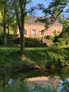 Zahrada ubytování Domaine du moulin de la plaine - L'île Ô Reflets