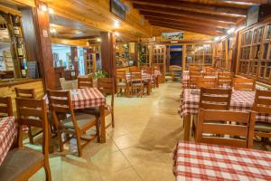 ห้องอาหารหรือที่รับประทานอาหารของ Hotel Pavlović