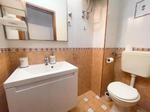 Kúpeľňa v ubytovaní Apartmani Dea + 27 fotografií