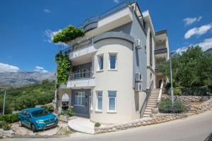 Nespecifikovaný výhled na hory nebo výhled na hory při pohledu z apartmánu