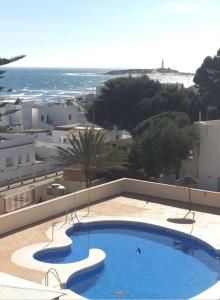 Bazén v ubytovaní Apartamento Beach alebo v jeho blízkosti