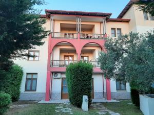 Budova, kde se aparthotel nachází
