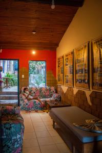 Chapada Backpackers Hostel Agência的休息区