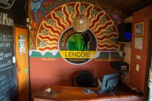 Chapada Backpackers Hostel Agência的证书、奖牌、标识或其他文件