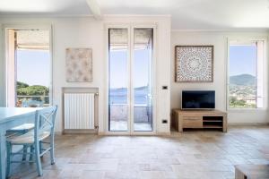 Billede fra billedgalleriet på Villa Silvia Apartment - Private Pool i Zoagli