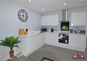Afbeelding uit fotogalerij van Luxury Central Self Contained Flat by CozyNest in Reading