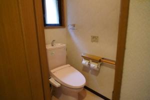 Ein Badezimmer in der Unterkunft 吹屋庵