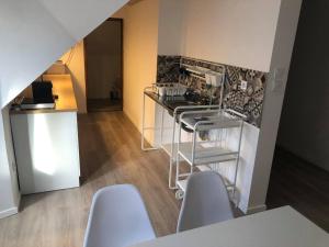 Köök või kööginurk majutusasutuses Korall Apartman Fonyód