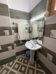 Ванная комната в HOTEL KHARDONGLA