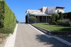 Gallery image of Elikon Luxury Villa in Methoni +24 photos