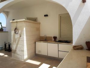 Nhà bếp/bếp nhỏ tại Otranto d'Amare