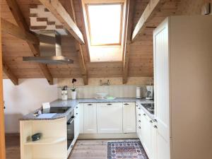 Gallery image of Haus am See in Därligen +29 photos