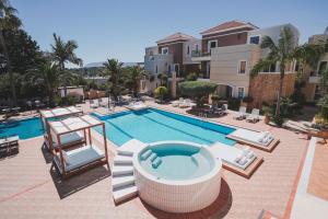 Bazén v ubytování Zeus Village Resort - Adults Only nebo v jeho okolí