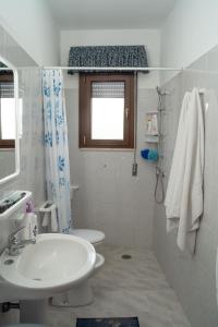 Kylpyhuone majoituspaikassa Villetta Rustica Al Mare