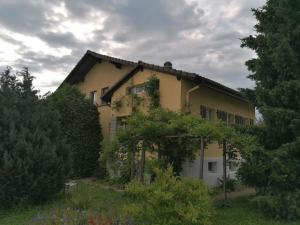 Galeriebild der Unterkunft N. Blaise Chambres d'Hôtes in Estavayer-le-Lac