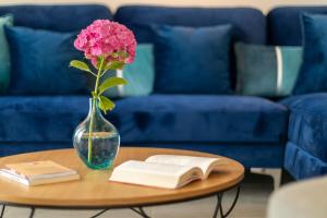 Damari Luxury Retreat Villas Skiathos的休息区