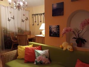 Część wypoczynkowa w obiekcie Ferienwohnung Orchidee